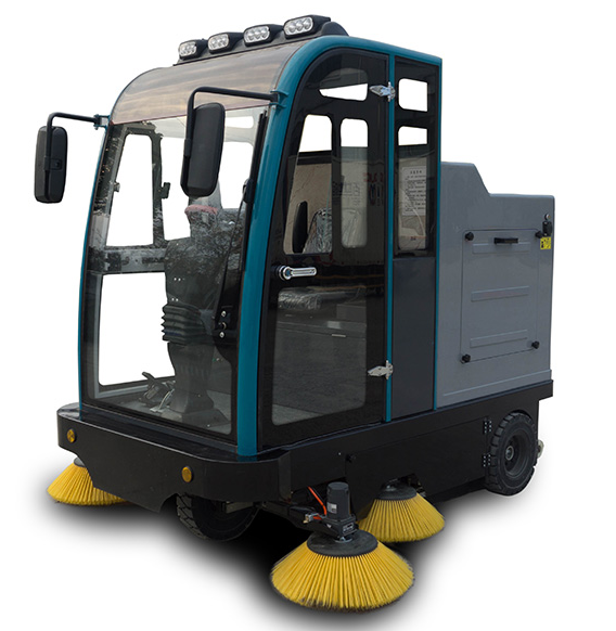 Apex YLBA5100 Ride-On Sweeper — Ride-On Sweeper